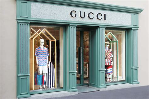 Gucci boutique saint tropez